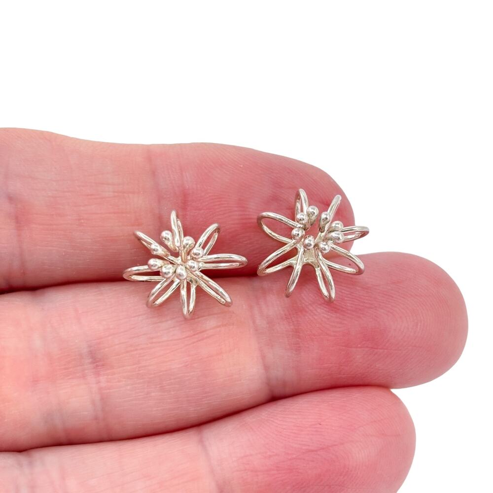 Vintage Sterling Silver 925 Wire Floral Stud Earrings